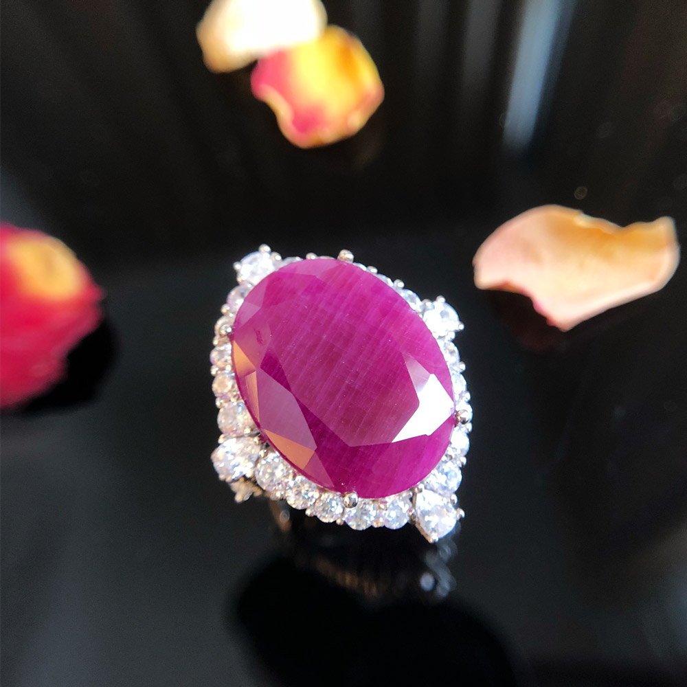 新濠绝世精品梦幻20克拉无烧红宝