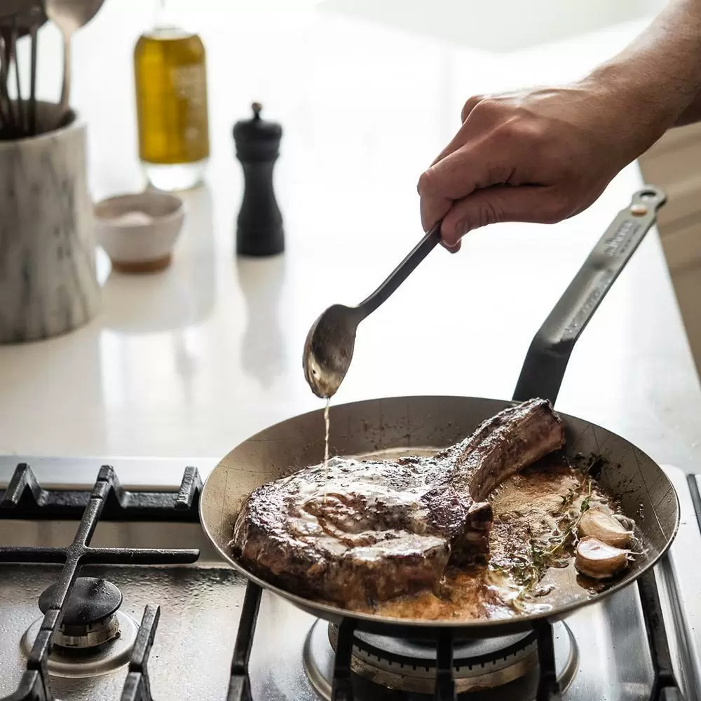 de Buyer 畢耶 原礦蜂蠟系列 傳統單柄菱格紋牛排鍋28cm/鐵鍋