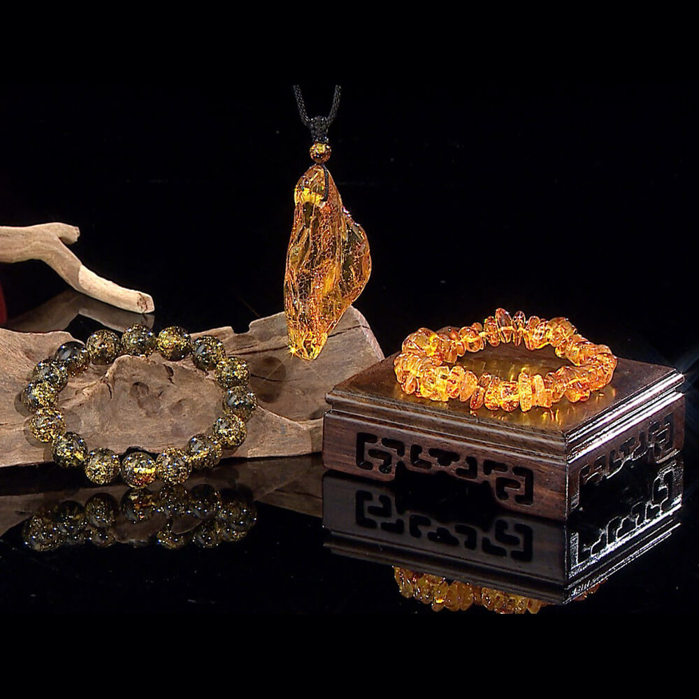 春天珠寶絕世逸品冰晶綠珀