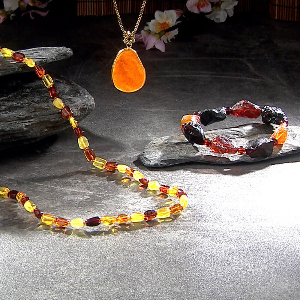 富貴傳家能量多寶帶皮原礦琥珀