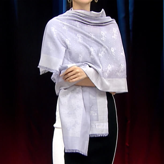 COACH薰衣草紫披肩驚爆快閃