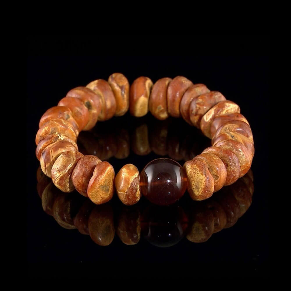 富貴傳家帶皮原礦古董老蜜蠟